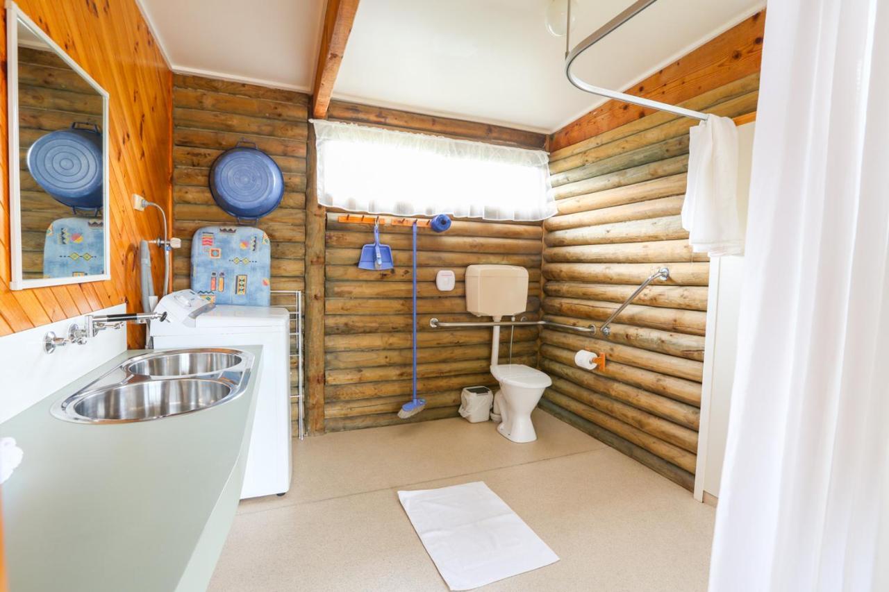 Lazy Acre Log Cabins Лейкс-Энтранс Экстерьер фото